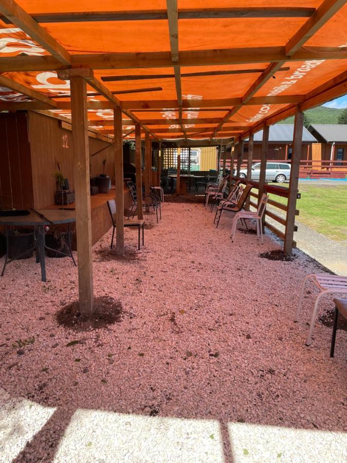 Oasis Motel & Holiday Park تورانجي المظهر الخارجي الصورة